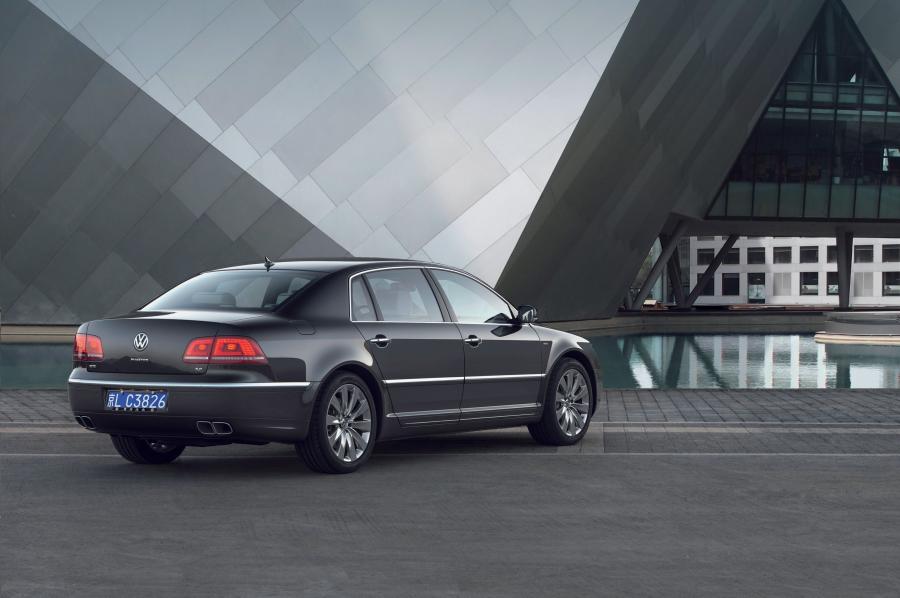  Volkswagen Phaeton 2010 года  (фото 41 из 49)